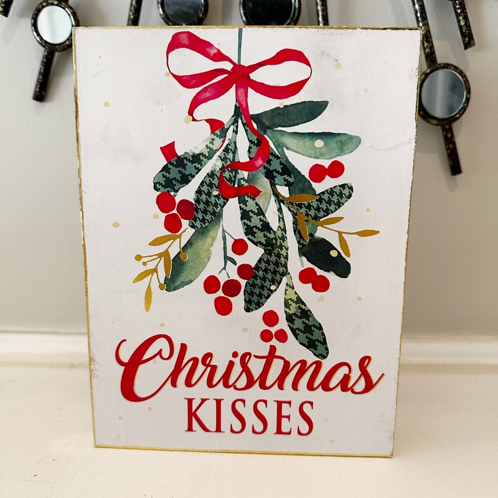 NWT Ashland Christmas Kisses plaque